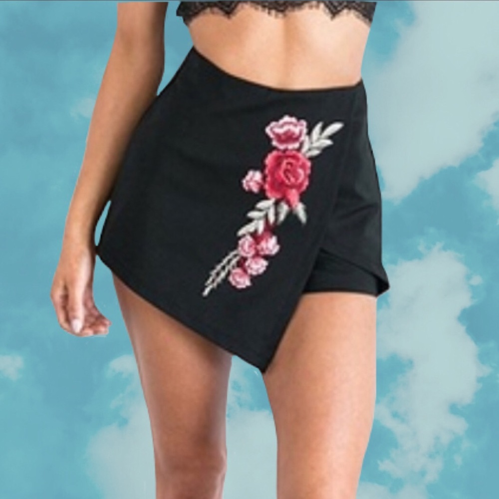 Rose Embroidered Skort